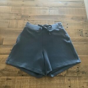 SPANX Air Essentials Short XS
